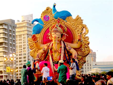 Mumbai Ganpati Festival Tours - Ganesh Chaturthi Visarjan Tour