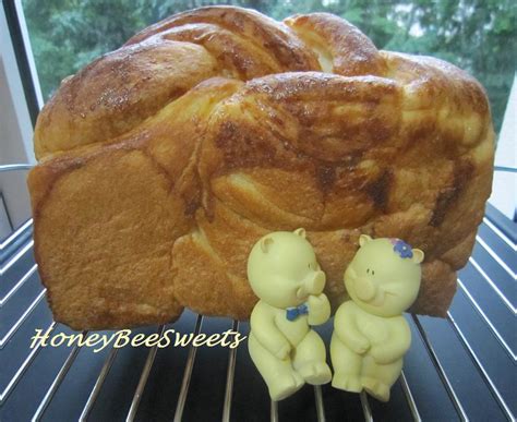 Honey Bee Sweets: "Thousand Layer" Butter Bread Loaf (奶油千層吐司))