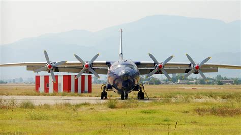 Antonov An-12