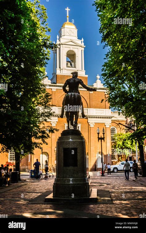 Paul Revere Statue Paul Revere Mall & St. Stephen's Catholic Church ...