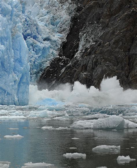 Calving Glacier photo - lejun photos at pbase.com