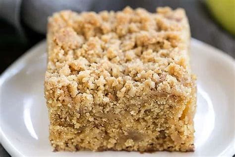 Apple Streusel Coffee Cake - That Skinny Chick Can Bake