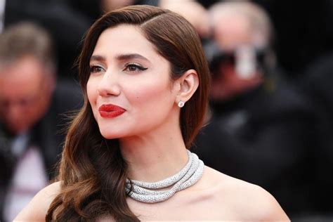 Nothing more ignorant than cheering for war: Pakistan actor Mahira Khan - The Statesman