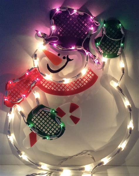 Christmas WAVING SNOWMAN Lighted Window Decoration Indoor / Outdoor Use NEW - Window Decorations