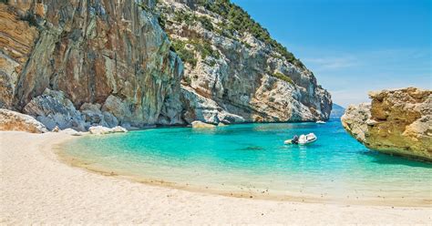 Secret Sardinia: the best beaches to visit on a yacht charter | YachtCharterFleet