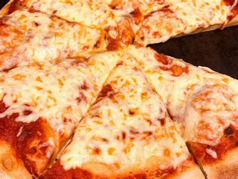 Easy Homemade Pizza - Kosher.com