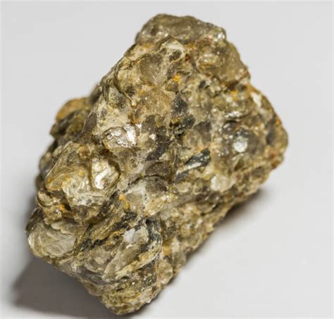 Mica provides clue to how water transports minerals - Cleveland Mica