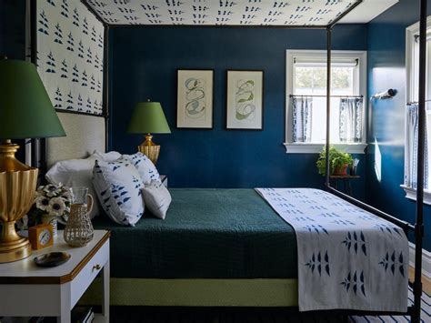 10 Paint Colors That Flatter Bedrooms with Dark Furniture - Chairish Blog