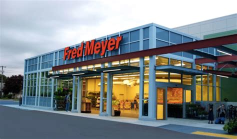 Kroger, owner of Fred Meyer, will stop selling magazines about assault rifles - East Idaho News