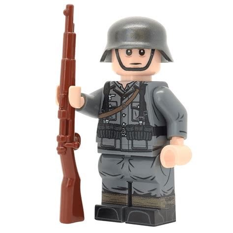 United Bricks | WW2 German Rifleman (Mid-late war) – War Brick Headquarter