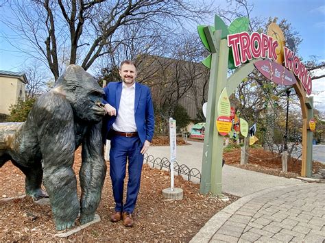 New indoor-outdoor primate habitat planned for Brookfield Zoo ...