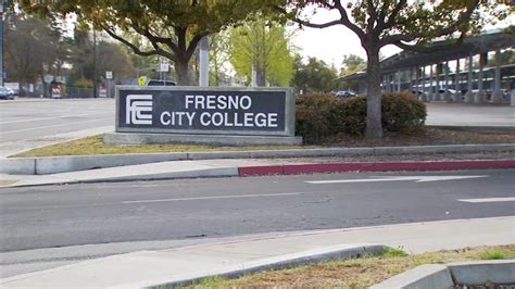 Fresno City College holds virtual registration for incoming students