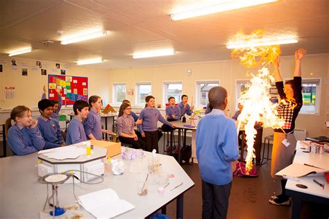 Science lessons - The Ruth Gorse Academy