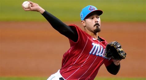 Marlins' Pablo Lopez sets MLB record with nine strikeouts to start game