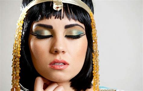 Image result for egyptian women makeup Cleopatra Makeup, Egyptian ...