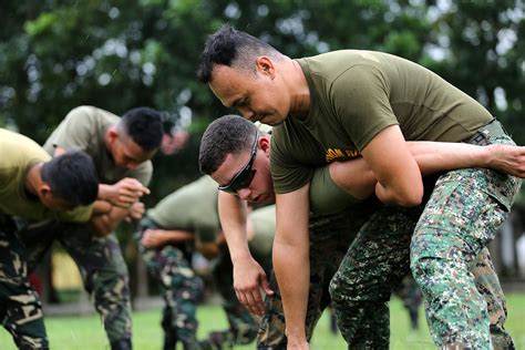 Philippine Marines Weapons