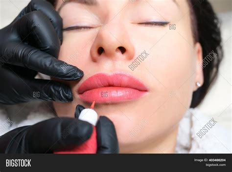 Close Permanent Lip Image & Photo (Free Trial) | Bigstock