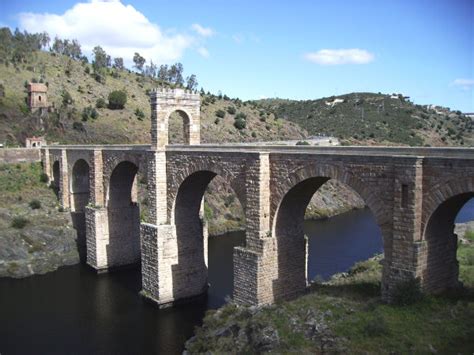 Bridge Construction Methods: Why Are Roman Bridges So Stable?