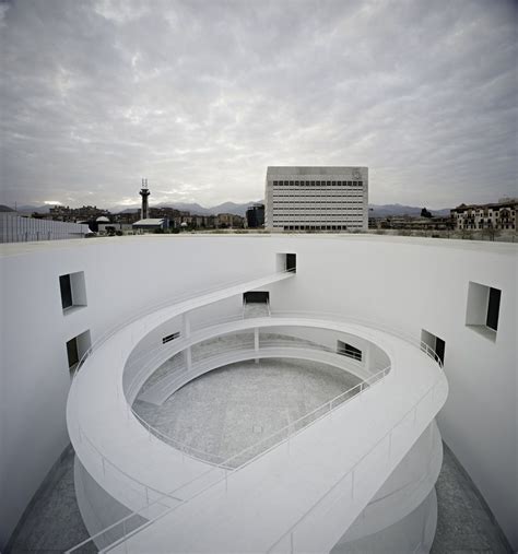 Pin by jo on Alberto compo baeza | Ramps architecture, Modern architecture, Museum architecture