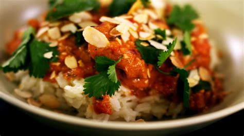 Kip Tikka Masala | Dagelijkse kost Tikka Masala Spice, Easy Chicken Tikka Masala, Vegan Tikka ...