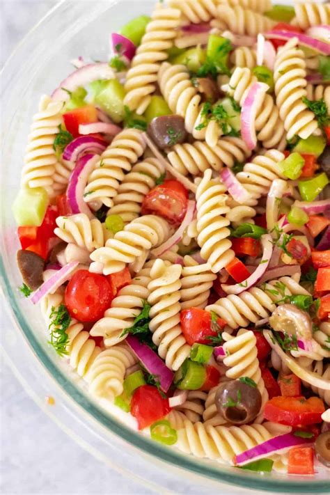 Vegan Mediterranean Pasta Salad | Eating by Elaine