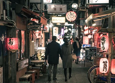 Street Market At Night · Free Stock Photo