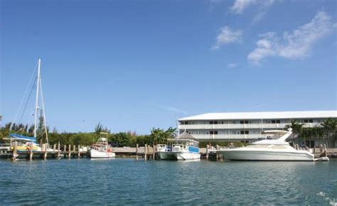 Flamingo Bay Hotel & Marina $68 ($̶1̶1̶6̶) - UPDATED 2018 Prices & Reviews - Bahamas/Freeport ...