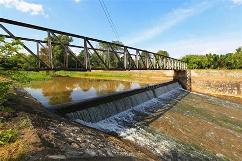 River dam stock image. Image of flow, climate, irrigation - 28869637