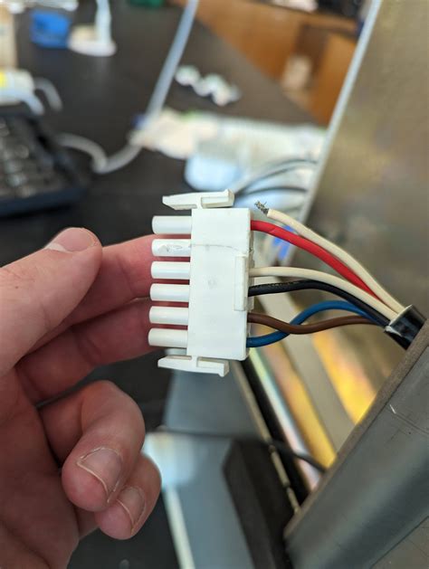 What is the name of this molex connector? : r/askanelectrician