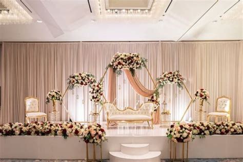 To Save in 2023: 7 Exciting Wedding Stage Decoration Ideas