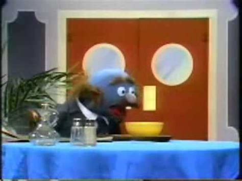 Sesame St Grover The Waiter + Simon Soundman Alphabet Soup - YouTube