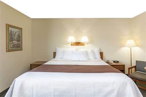 Days Inn by Wyndham Missoula Airport | Missoula, MT Hotels