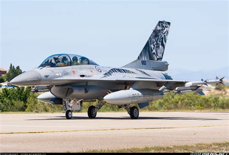 General Dynamics (Fokker) F-16B Fighting Falcon (401) - Norway - Air ...