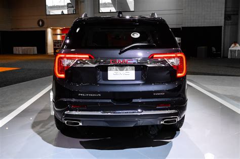 2022 GMC Acadia Gets New Light Stone Metallic Color: First Look