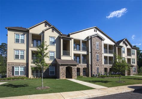 River Park Apartments - Cypress Communities