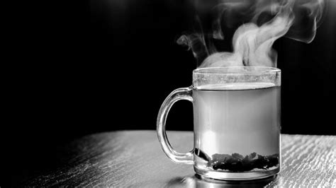 5 Reasons to drink hot water - Tami Services