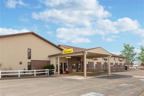 Super 8 Hotel North Platte - I-80, Exit 177, NE - See Discounts