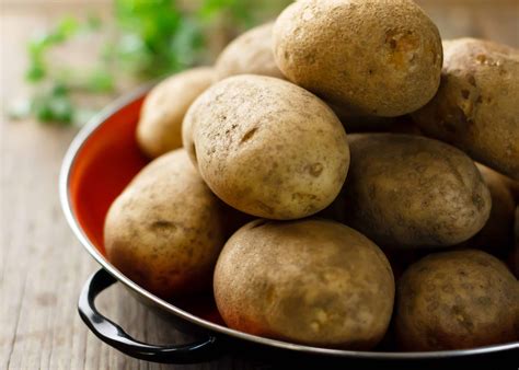 Russet Potatoes - Types, Tips and Recipes