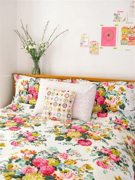 30 Spring Bedroom Decor Ideas With Floral Theme | Bedroom vintage, Bedroom decor, Home decor