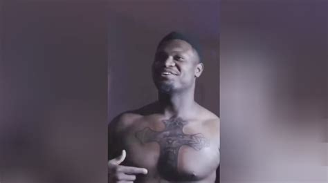 Zion Williamson Unveils New Chest Tattoo, Fans Roast Him Over Off ...