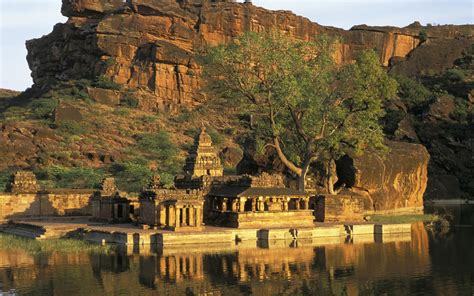 Fondos de pantalla : 2560x1600 px, Badami, cueva, India, Karnataka, templo, pueblo, Vatapi ...