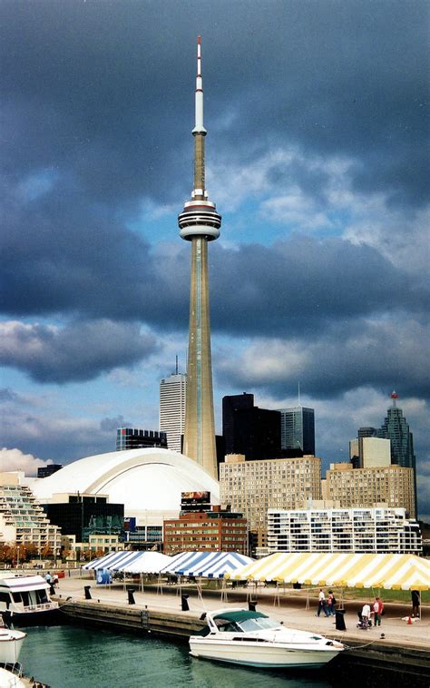 Attractions in Toronto - 7 Places You Don't Want To Miss!