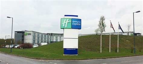 Airport Hotels | Stansted | Holiday Inn | I Love Airport Parking