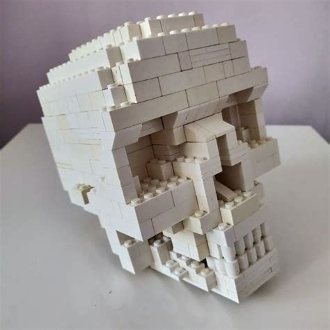 MOC - LEGO Skull Sculpture - Catawiki