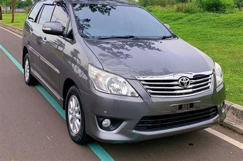 Toyota Kijang Innova Diesel A/T Tipe V, Tahun 2012 Dilepas Rp 200 ...