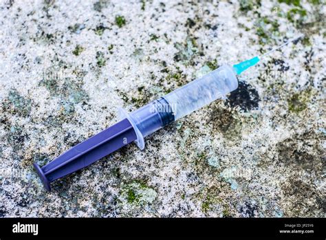 injection syringe needle Stock Photo - Alamy