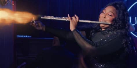 The Legend of Lizzo Playing Flute Video | POPSUGAR Entertainment