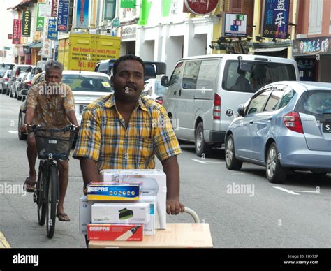 Singapore little india street hi-res stock photography and images - Alamy