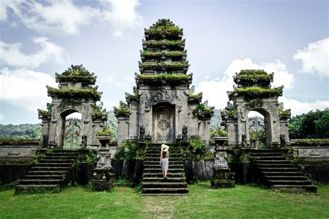 Pura Ulun Danu Tamblingan Lake Temple In Munduk, Bali