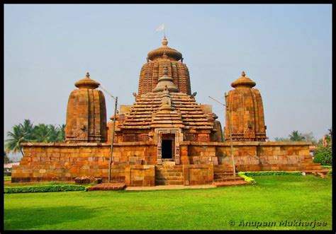 Bhubaneswar Tourism > Travel Guide, Best Attractions, Tours & Packages